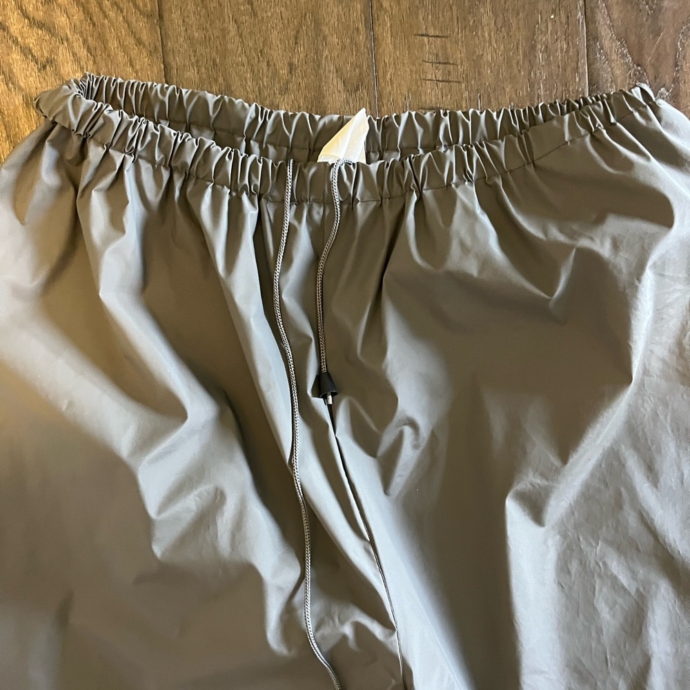 Coleman Gray and Yellow Men's Jacket and pants - Picture 6 of 8